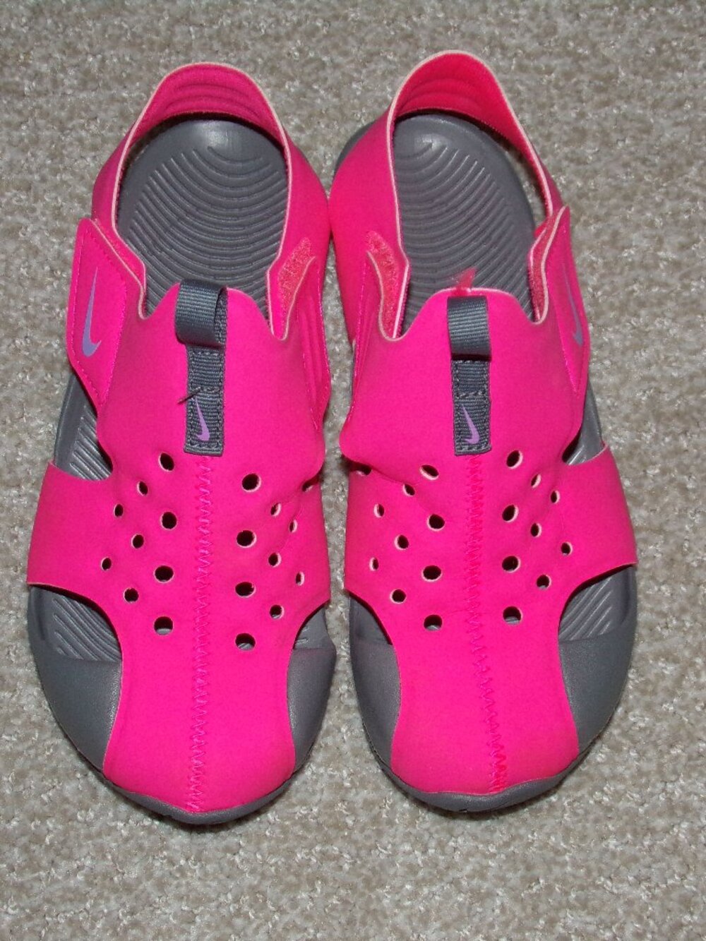 GIRLS NIKE SUNRAY PROTECT 2 HYPER PINK SANDALS SZ 2Y